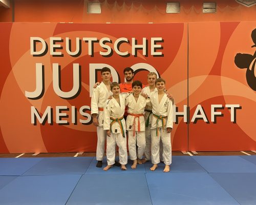 Auf Augenhöhe mit den Besten: Judo-Talente erkämpfen 9. Platz beim Deutschen Jugendpokal U15